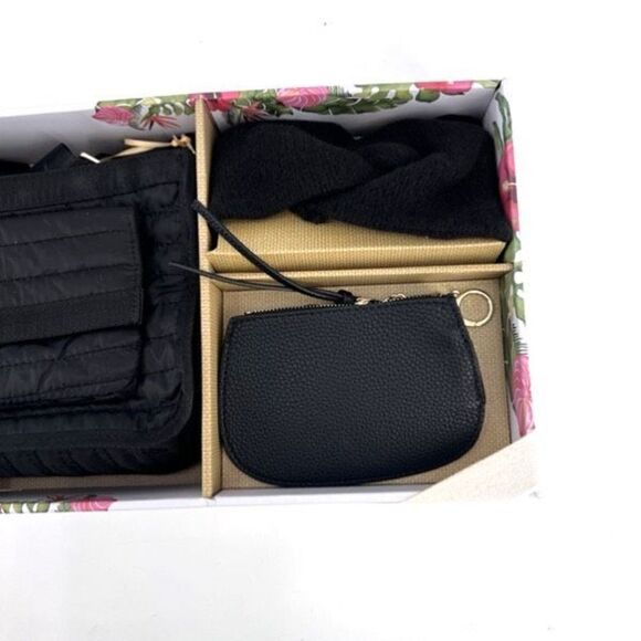 NWT Tommy Bahama Mini-Mighty Quilted Nylon Crossbody Card Wallet & knit headband - Picture 3 of 11